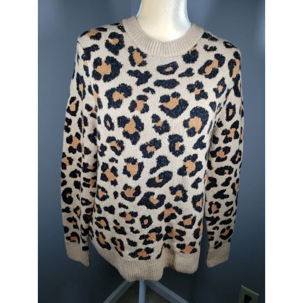 NEW Cotton Emporium Leopard Print Sweater Crew Neck Nordstrom Women's Size M